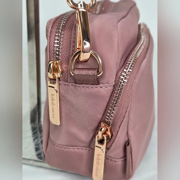 lululemon athletica Red Clay/sheer Oak Copper Hardware Crossbody Camera Bag - Picture 5 of 11